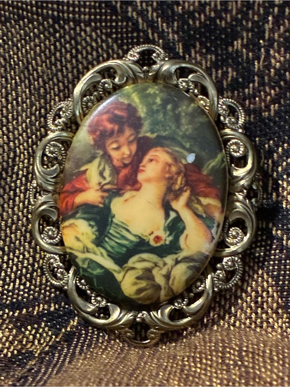 Vintage Western Germany Porcelain Cameo Pendant/Brooch